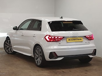 Used Audi A1 2023 for sale - 77325117: Photo