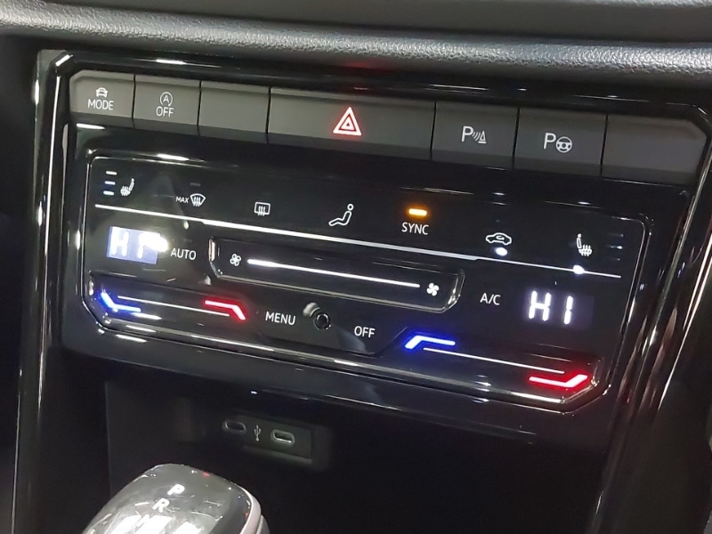 Used Volkswagen T-Roc 2024 for sale - 77522652: Photo 13