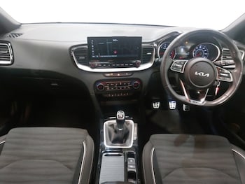 Used Kia Ceed 2023 for sale - 76171994: Photo