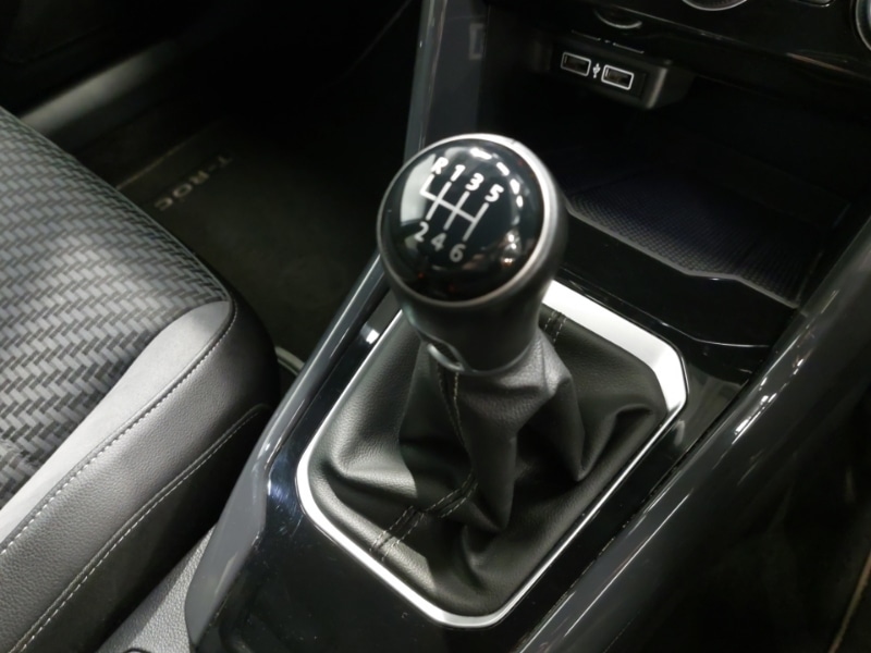 Used Volkswagen T-Roc 2018 for sale - 77482734: Photo 12