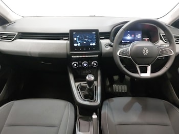 Used Renault Clio 2025 for sale - 76506924: Photo