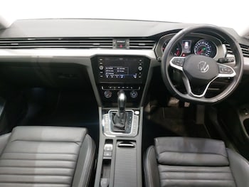 Used Volkswagen Passat 2023 for sale - 78791233: Photo