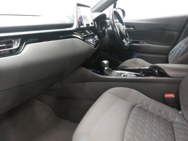 Used Toyota C-HR 2021 for sale - 76144636: Photo 5