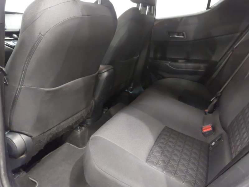 Used Toyota C-HR 2021 for sale - 76144636: Photo 6