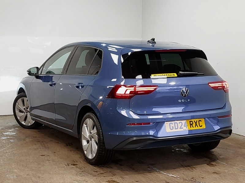 Used Volkswagen Golf 2024 for sale - 77141199: Photo 3