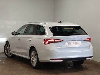 Used Skoda Octavia 2024 for sale - 78079925: Photo