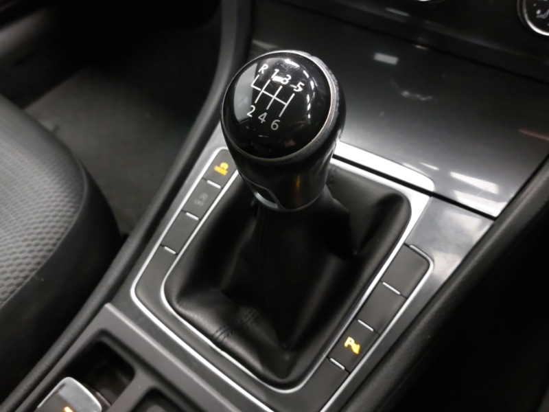 Used Volkswagen Golf 2017 for sale - 77289754: Photo 12