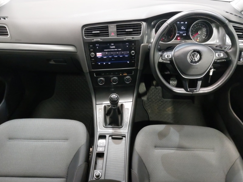 Used Volkswagen Golf 2017 for sale - 77289754: Photo 2