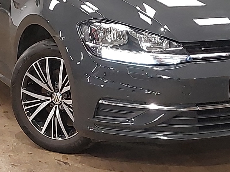 Used Volkswagen Golf 2017 for sale - 77289754: Photo 9