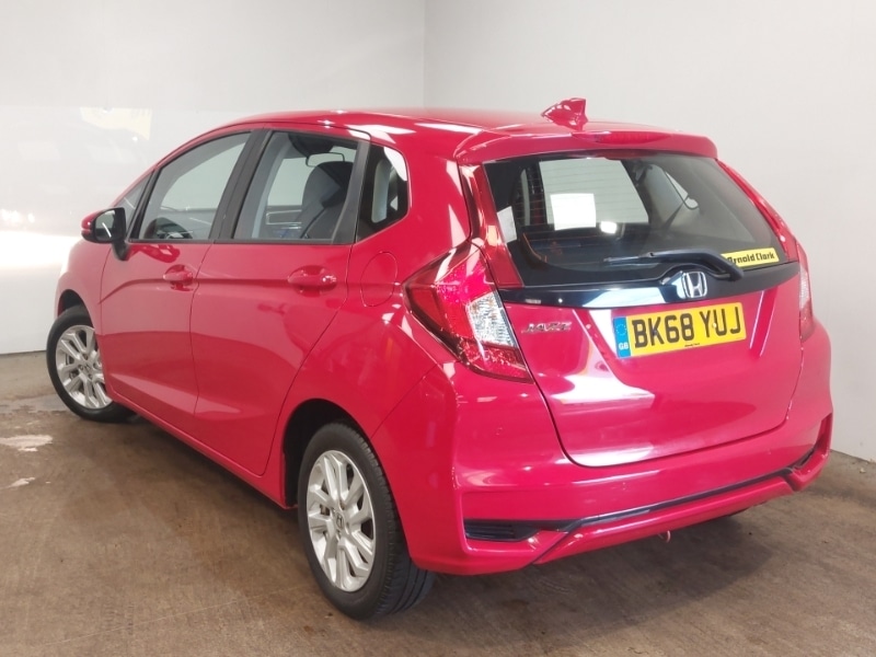 Used Honda Jazz 2018 for sale - 76130245: Photo 3
