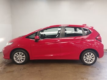 Used Honda Jazz 2018 for sale - 76130245: Photo 4