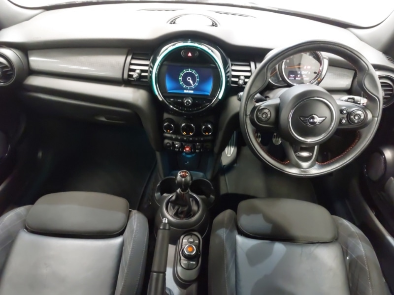 Used MINI Hatch 2018 for sale - 78089231: Photo 2