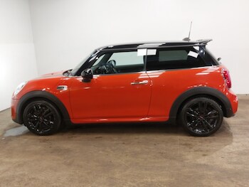 Used MINI Hatch 2018 for sale - 78089231: Photo