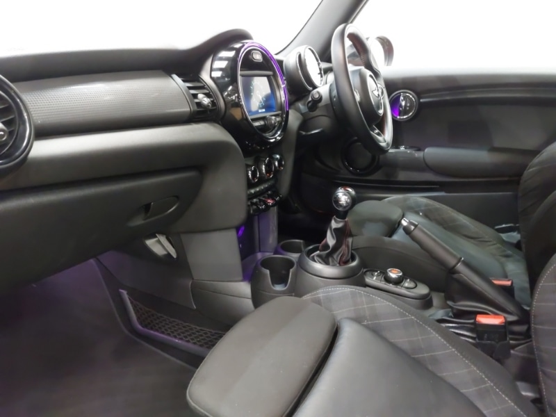 Used MINI Hatch 2018 for sale - 78089231: Photo 5