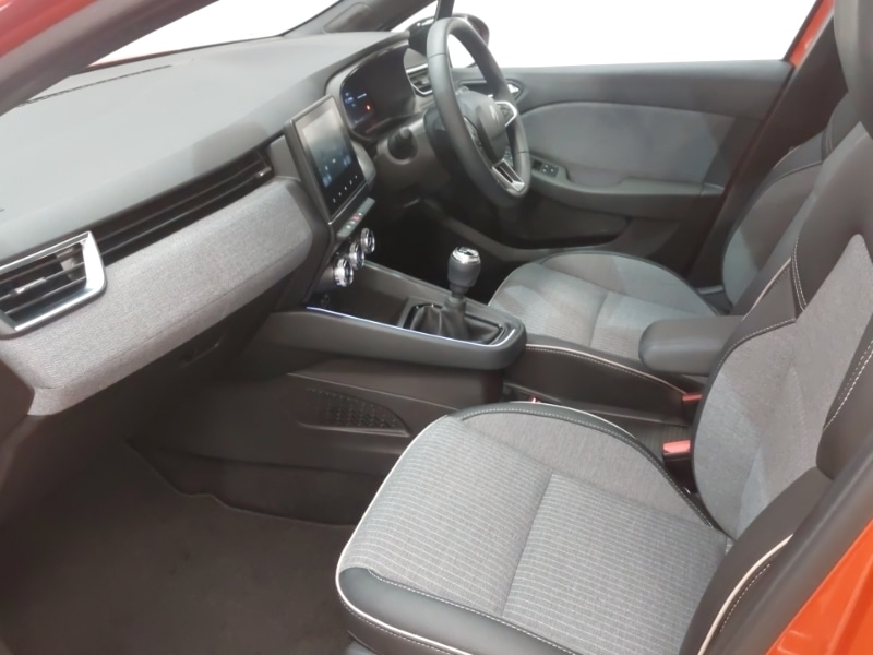 Used Renault Clio 2024 for sale - 76174523: Photo 5
