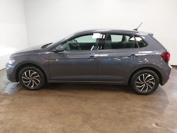 Used Volkswagen Polo 2023 for sale - 77548722: Photo
