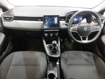 Used Renault Clio 2025 for sale - 78987648: Photo