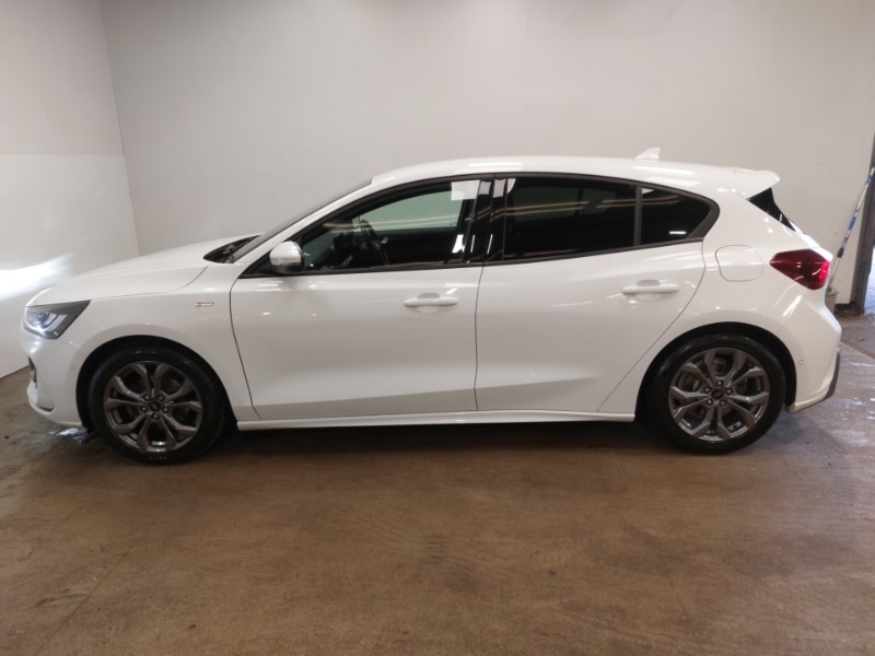 Used Ford Focus 2023 for sale - 77155042: Photo 4