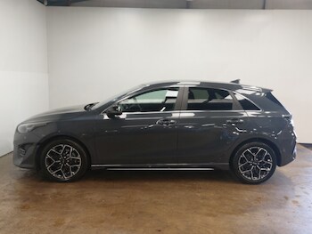 Used Kia Ceed 2023 for sale - 78151410: Photo