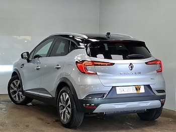 Used Renault Captur 2021 for sale - 79101154: Photo