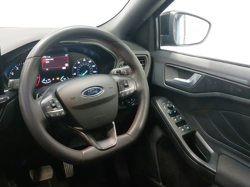 Used Ford Focus 2023 for sale - 76120907: Photo 10