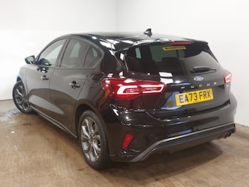 Used Ford Focus 2023 for sale - 76120907: Photo 3