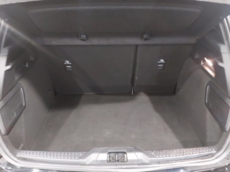Used Ford Focus 2023 for sale - 76120907: Photo 8