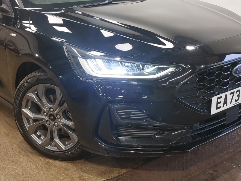 Used Ford Focus 2023 for sale - 76120907: Photo 9