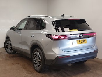 Used Volkswagen Tiguan 2024 for sale - 75424310: Photo