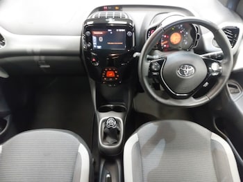 Used Toyota AYGO 2021 for sale - 75687058: Photo