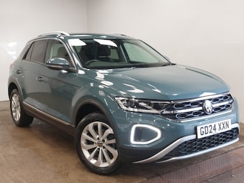 Used Volkswagen T-Roc 2024 for sale - 75613933: Photo
