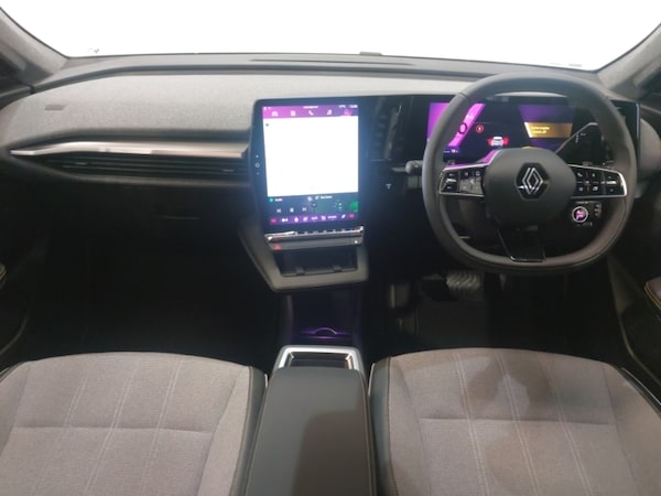 Used Renault Scenic E-Tech 2024 for sale - 76053033: Photo 2