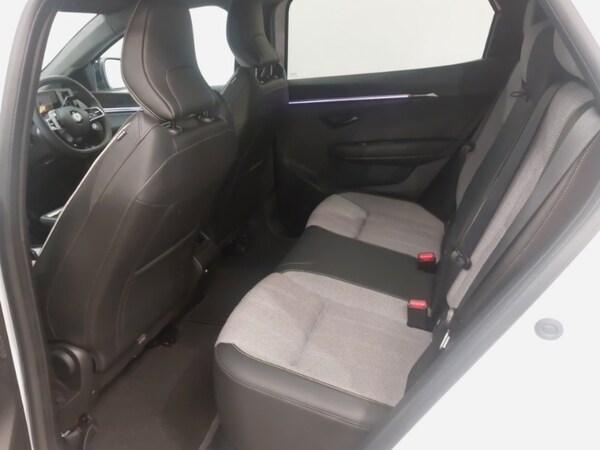 Used Renault Scenic E-Tech 2024 for sale - 76053033: Photo 6