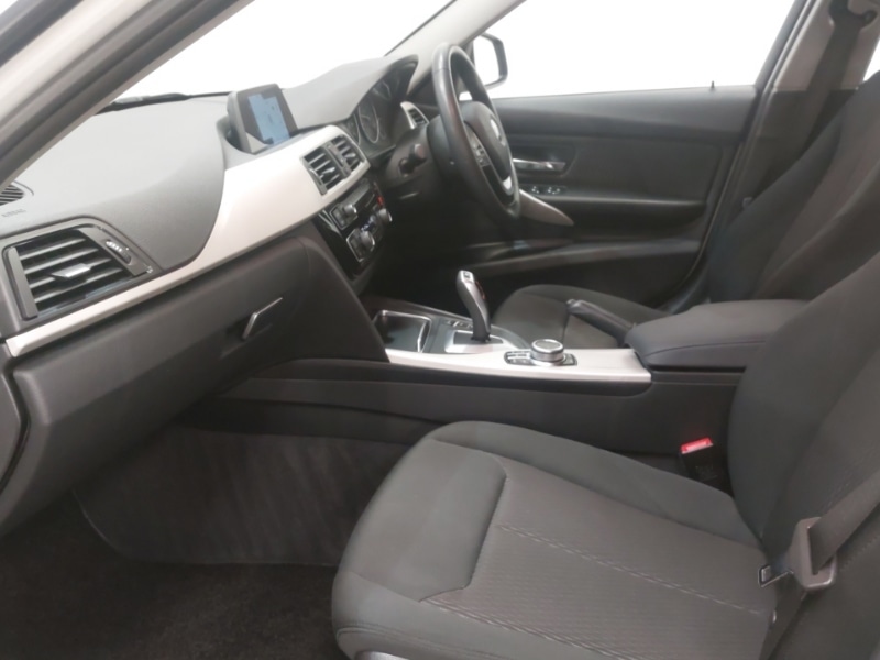 Used BMW 3 Series 2019 for sale - 77433454: Photo 5