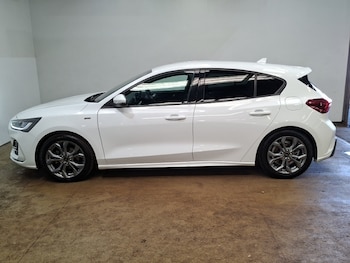 Used Ford Focus 2023 for sale - 79303035: Photo