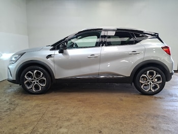 Used Renault Captur 2023 for sale - 79258419: Photo