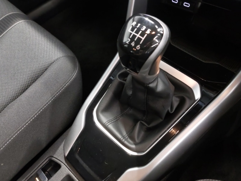 Used Volkswagen T-Roc 2022 for sale - 76160380: Photo 12