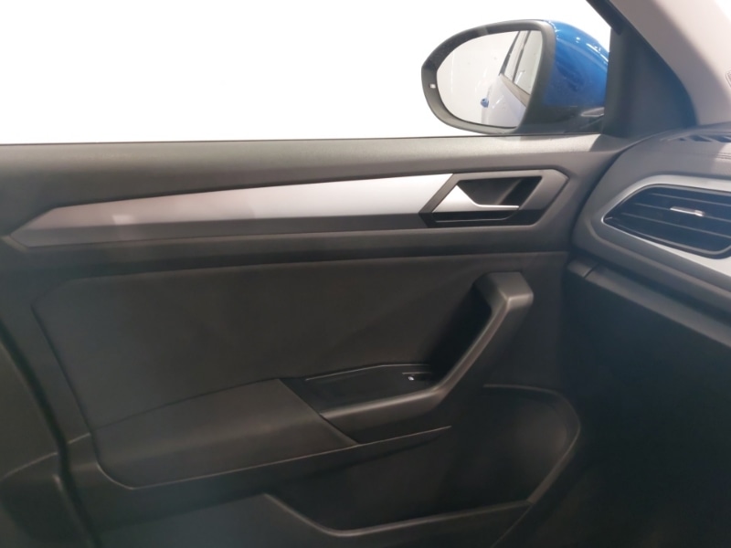 Used Volkswagen T-Roc 2022 for sale - 76160380: Photo 16