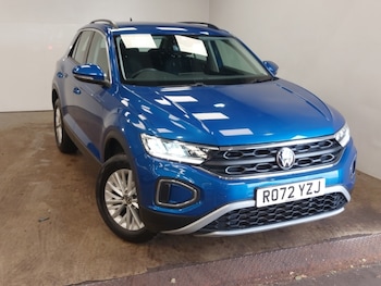 Used Volkswagen T-Roc 2022 for sale - 76160380: Photo