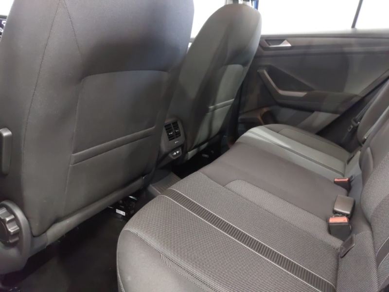 Used Volkswagen T-Roc 2022 for sale - 76160380: Photo 6