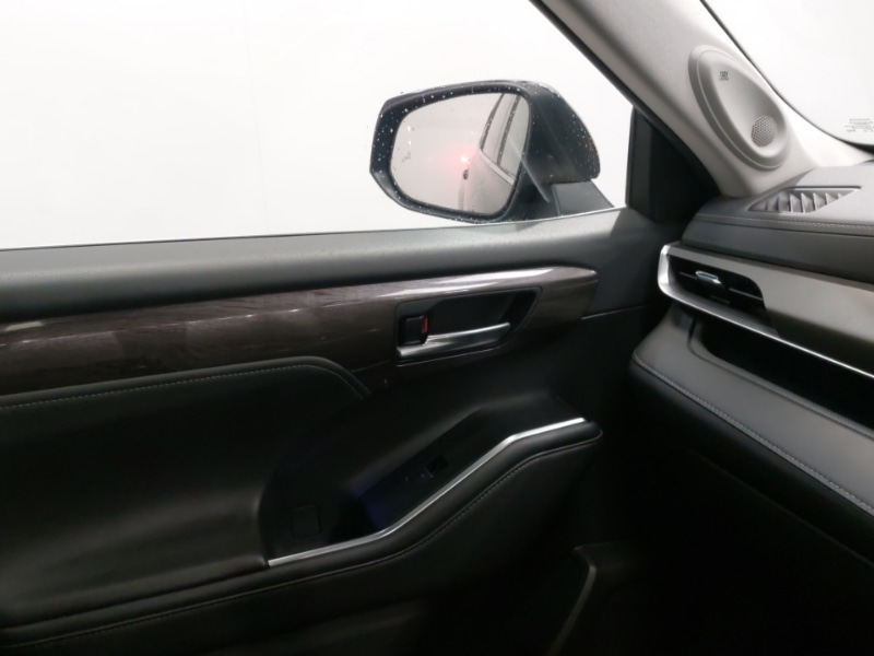 Used Toyota Highlander 2021 for sale - 78148894: Photo 16