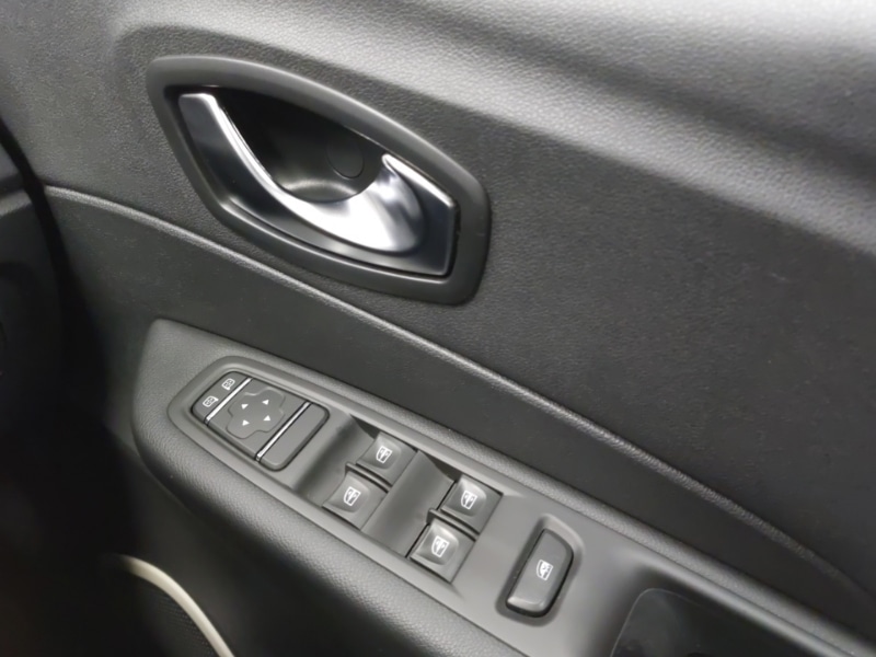 Used Renault Captur 2018 for sale - 76779564: Photo 17