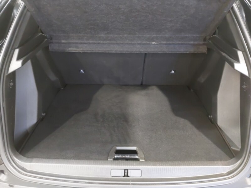 Used Peugeot 2008 2021 for sale - 76579223: Photo 8