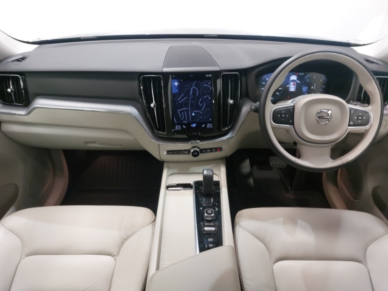 Used Volvo XC60 2021 for sale - 77318754: Photo 2