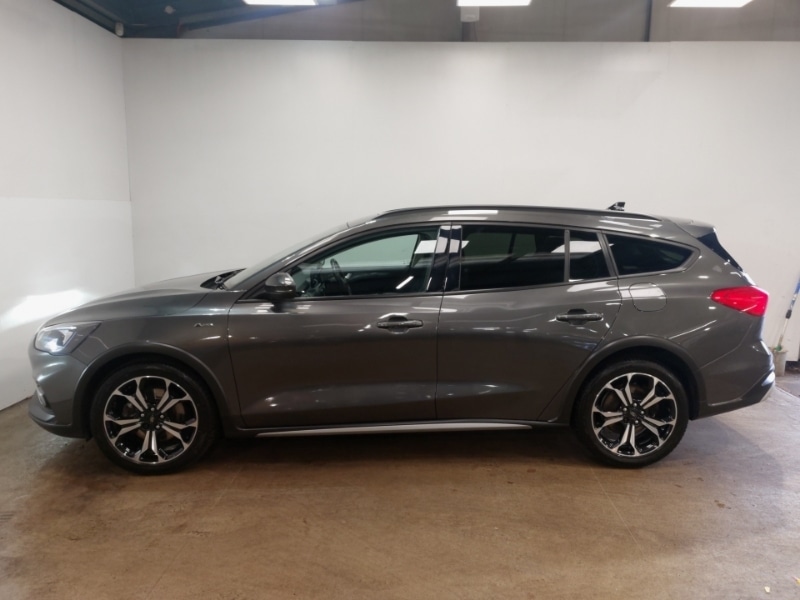 Used Ford Focus 2020 for sale - 76325507: Photo 4