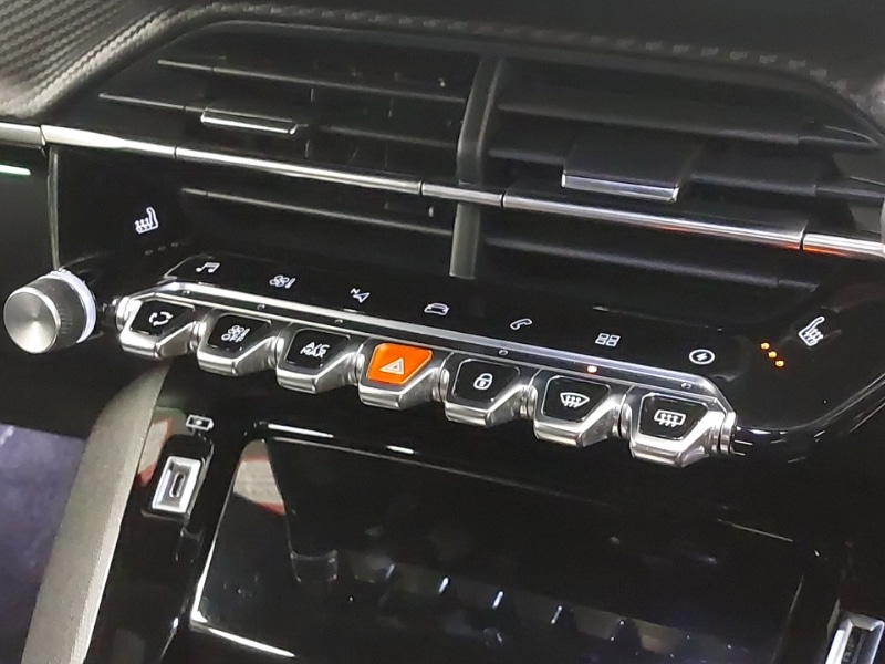 Used Peugeot 2008 2023 for sale - 77265421: Photo 13