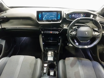 Used Peugeot 2008 2023 for sale - 77265421: Photo