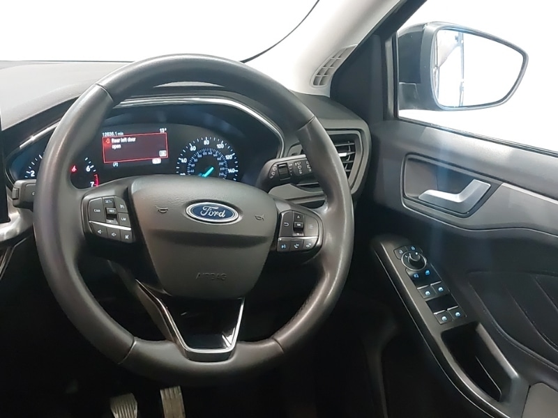 Used Ford Focus 2023 for sale - 76325493: Photo 10