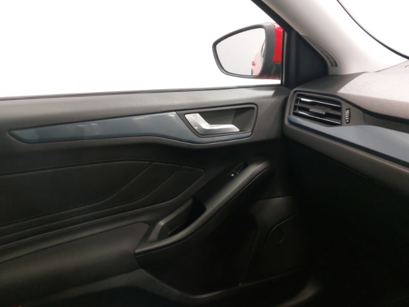 Used Ford Focus 2022 for sale - 76959076: Photo 16