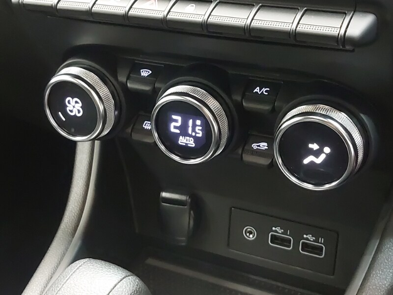 Used Renault Captur 2023 for sale - 77750534: Photo 13